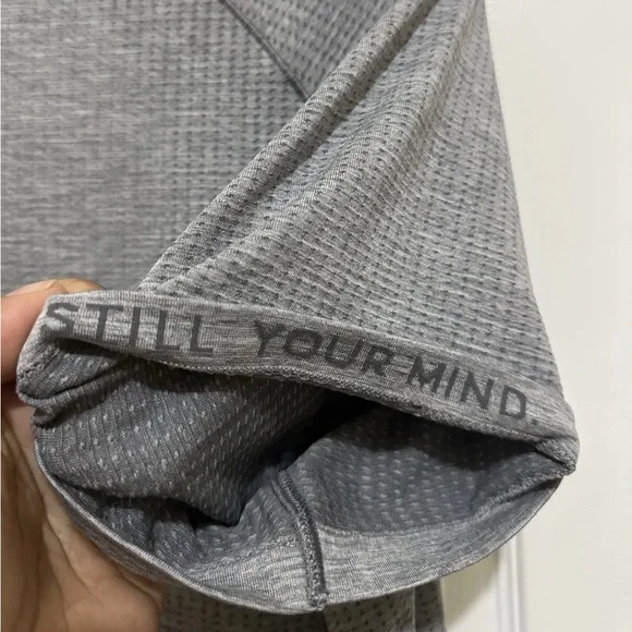 Lululemon Metal Vent Tech Polo Shirt Mens L Gray Black Golf Performance - Picture 9 of 9